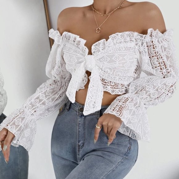 Bell Sleeve Tie Front Lace Crop Top - Picture 4 of 7